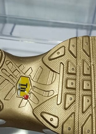 44 Beden siyah Renk Airmax tn Gold black