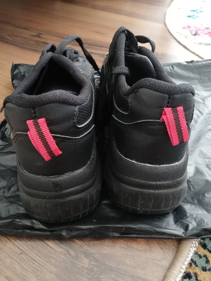 Siyah Kadın Spor Ayakkabı - Görsel 3