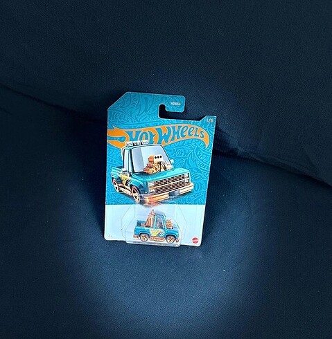 Hotwheels 56.Yıl Özel Toon?d ?83 chevy