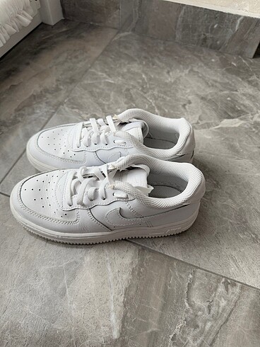 31 Beden Nike Air Force Çocuk Spor Ayakkabı