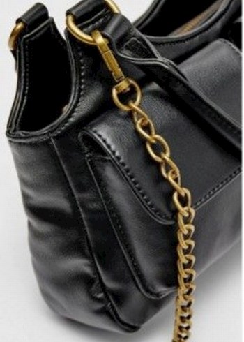 Stradivarius Stradivarius. Zincir detaylı çanta.