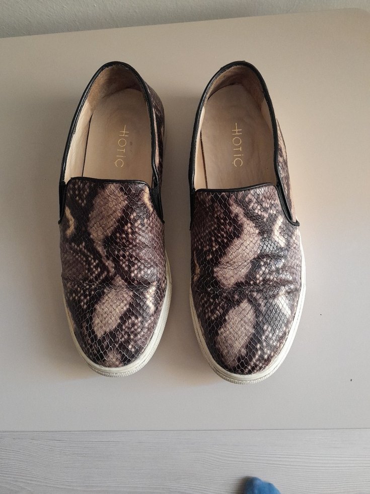 HOTİÇ. Kadın Yılan Desenli çok rahat ayakkabı. Makul ürün. - Görsel 2