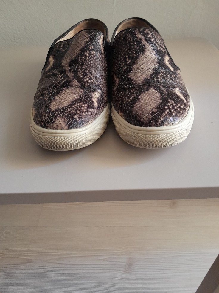 HOTİÇ. Kadın Yılan Desenli çok rahat ayakkabı. Makul ürün. - Görsel 4