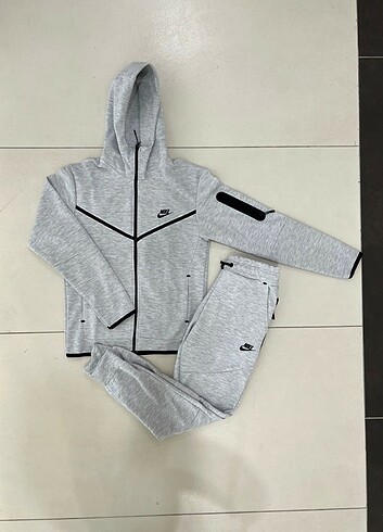 DEV KAMPANYA NİKE TECH FLEECE TAKIM