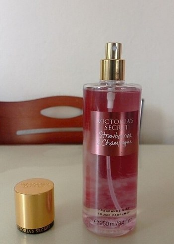 Victoria s Secret Victoria's Secret Strawberries 250 Ml Sprey