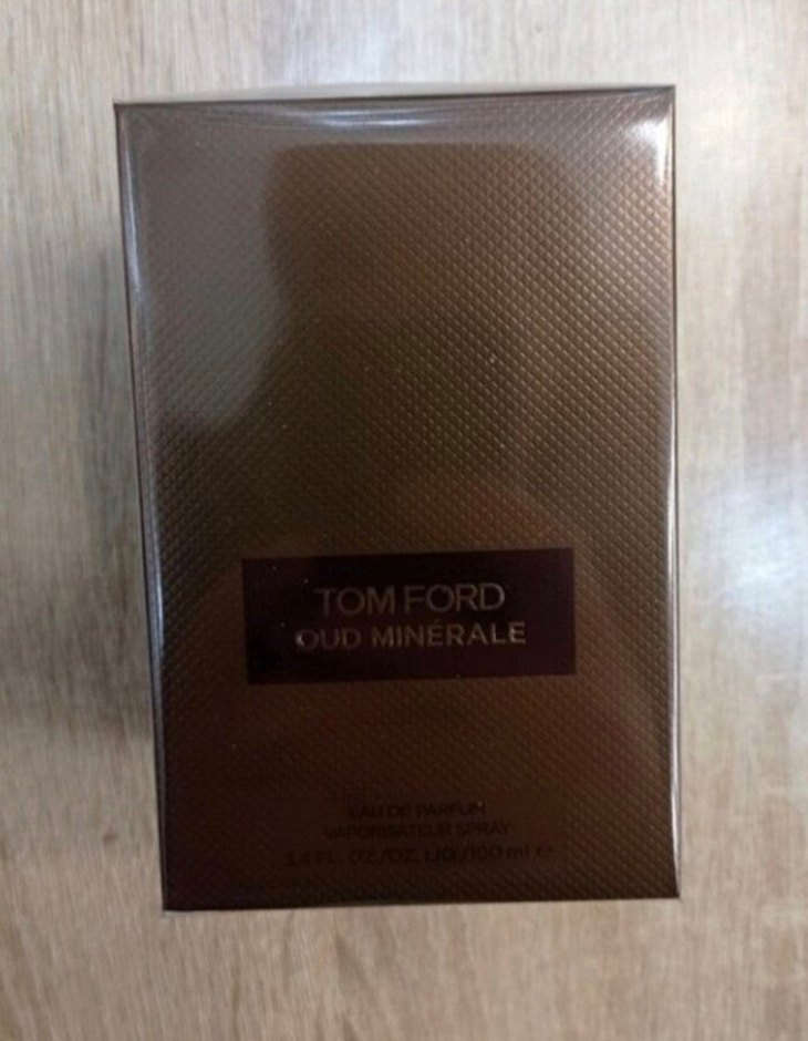 Tom Ford Oud Minerale Edp 100 Ml Parfüm - Görsel 2