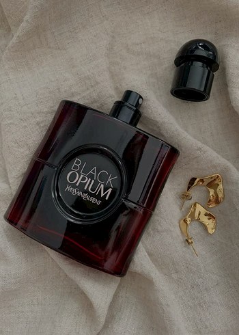 Yves Saint Laurent Black Opium Over Red 90 Ml Parfüm