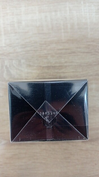 Beden Renk Yves Saint Laurent LIBRE EDT 90 ml Kadın Parfüm