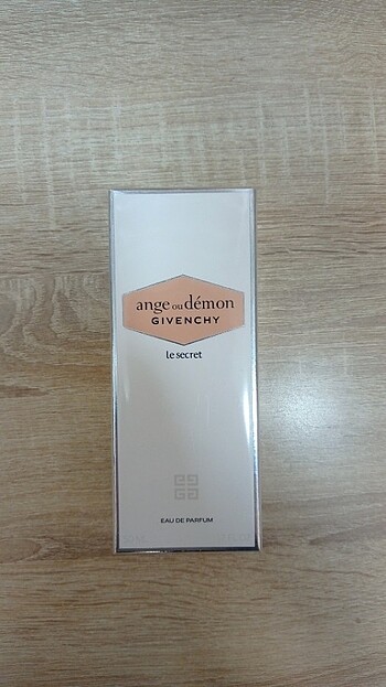 GIVENCHY Givenchy Ange Ou Demon Le Secret Edp 50 ml Kadın Parfüm 