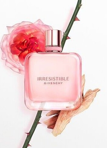 Givenchy Irresistible Rose Velvet EDP 80 ml 