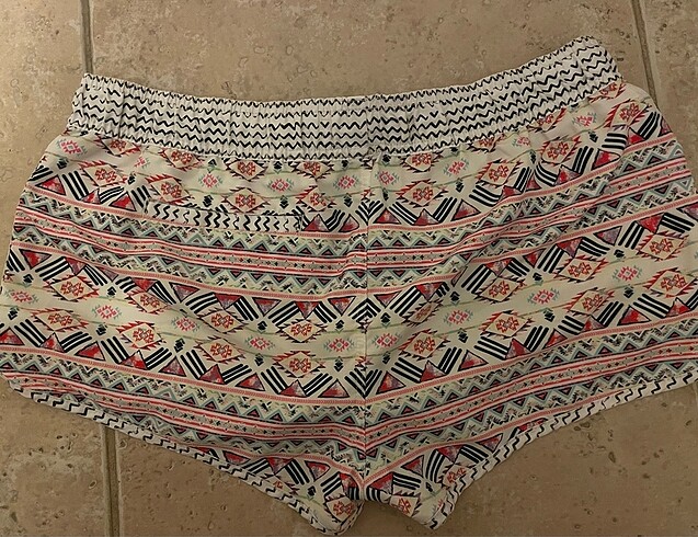 xl Beden Colins deniz şortu