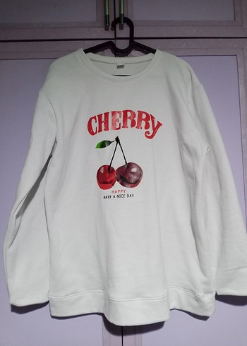 Beyaz Pamuklu Kiraz Baskılı Kadın Sweatshirt - Görsel 2