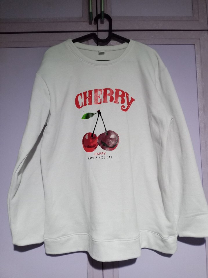 Beyaz Pamuklu Kiraz Baskılı Kadın Sweatshirt - Görsel 2