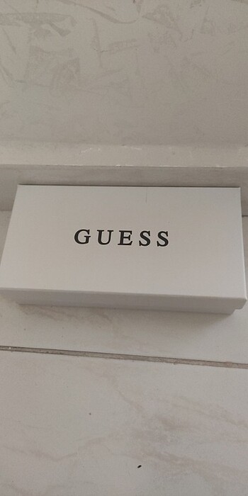 Guess GUESS KUTUSU