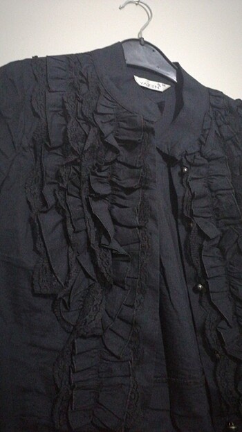 38 Beden siyah Renk Gömlek 