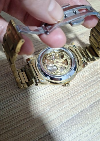 Parlak Altın Renk Modern Klasik Erkek Saati - Görsel 3