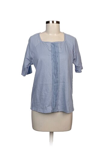 LC Waikiki Bluz %70 İndirimli.