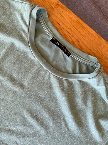 Yeşil spor üst - Görsel 2