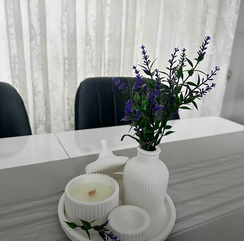 5 Li Beyaz Seramik Mum ve Vazo Seti - Görsel 2