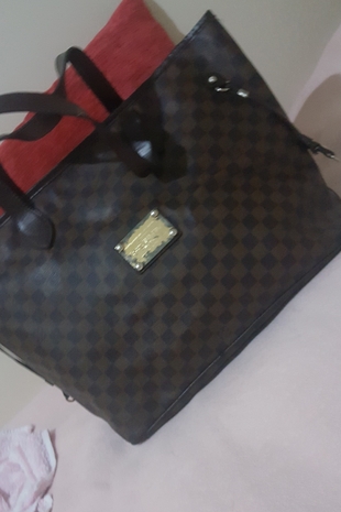 louis vuitton desenli buyuk boy kol çantası
