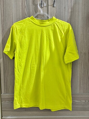 Basic T-Shirt