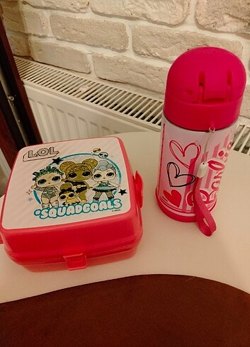 Barbie suluk ve beslenme kutusu 