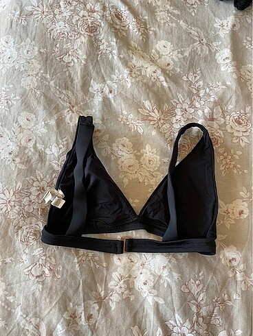 34 Beden Penti Siyah bikini üstü