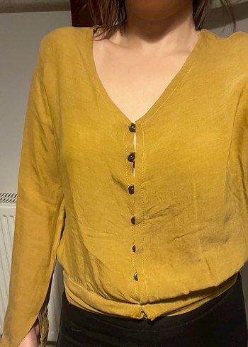 Sarı V Yaka Düğmeli Kadın Keten Gömlek - Görsel 3