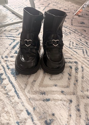 Zara çocuk bot - Görsel 5