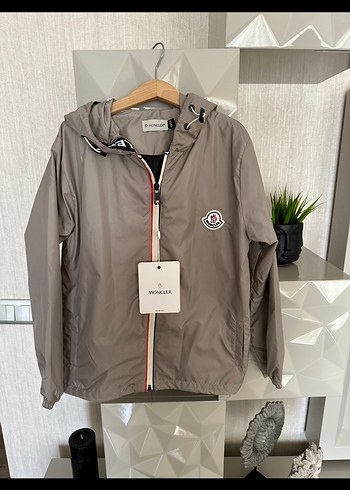 Moncler 11-12 Yaş