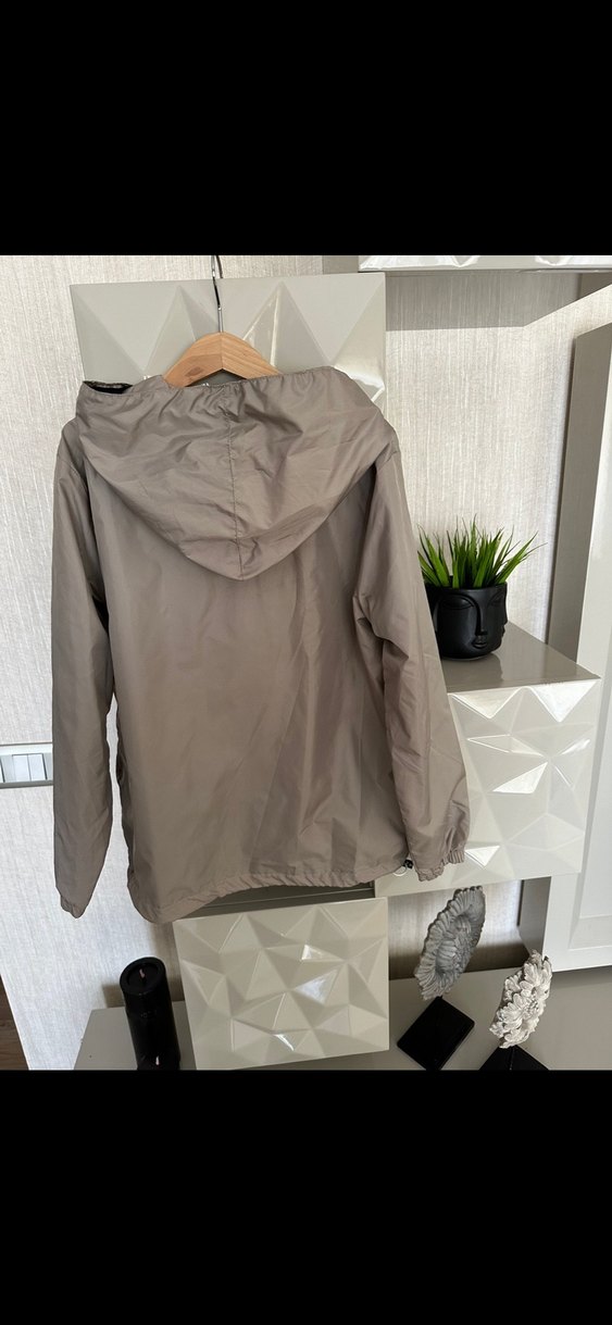 Moncler Gri Midi Boy Rahat Kesim Yağmurluk - Görsel 2