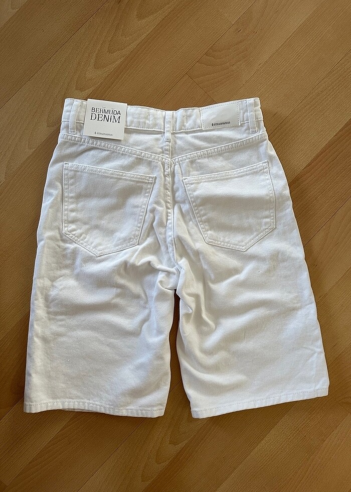 Stradıvarıus kapri şort - Görsel 4