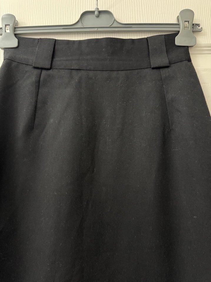 SİYAH  UZUN KEMERLİ  OFİS  ETEĞİ - Görsel 2