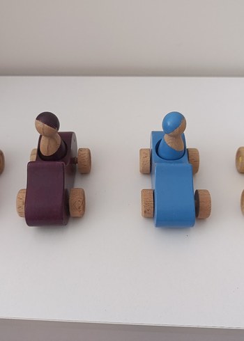 Montessori Renkli Ahşap Oyuncak Arabalar