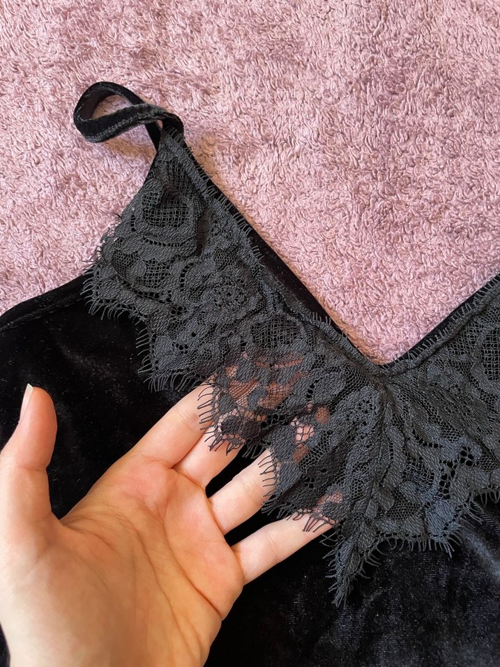 Dantel Detaylı Siyah Mini Goth Elbise - Görsel 4