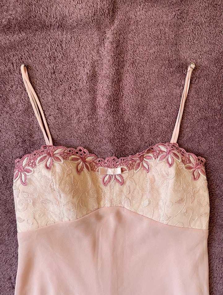 Vintage dantel detaylı gecelik - Görsel 3