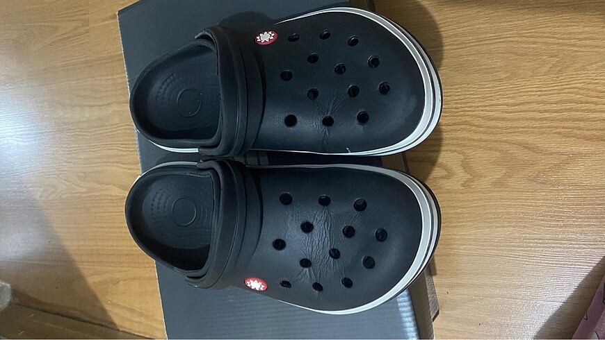 37 Beden Siyah crocs
