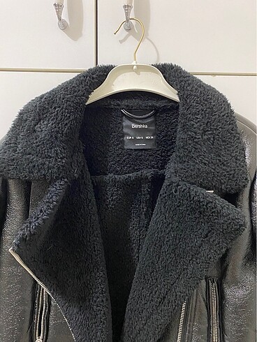Bershka Kürklü ceket