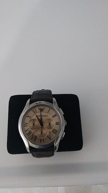 Armani saat