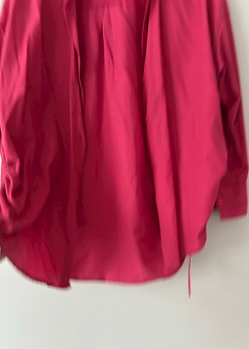 Pembe V Yaka Saten Kadın Gömlek - Görsel 3