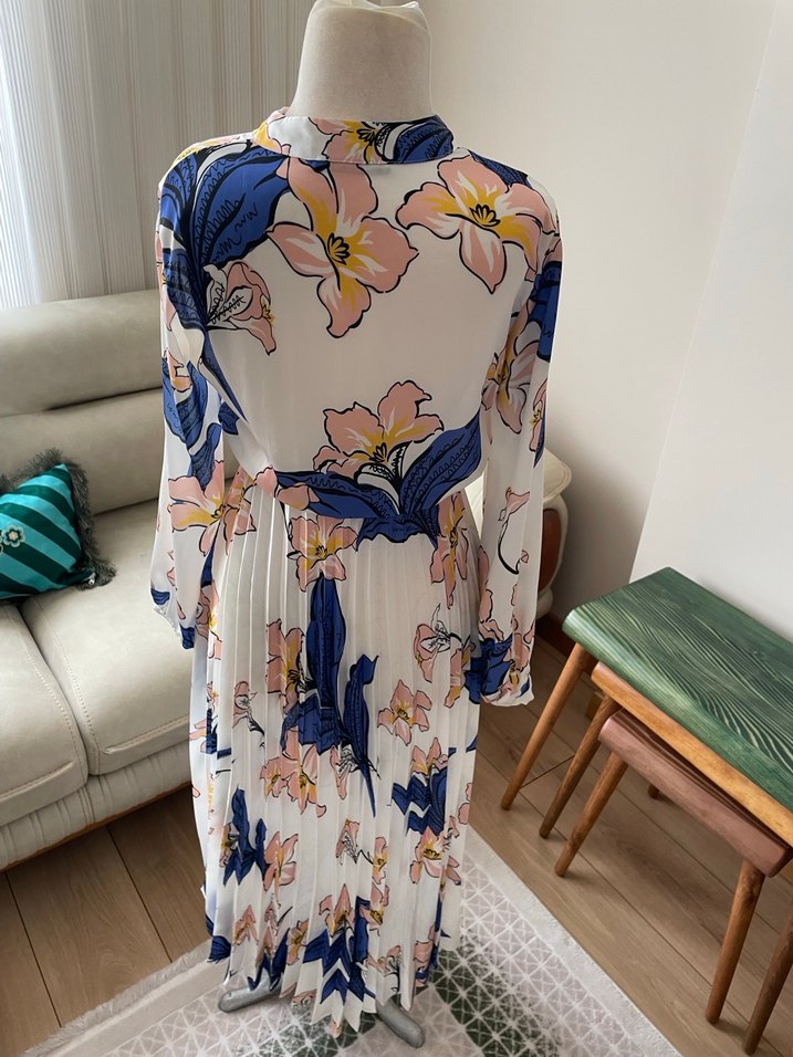 Bohem Çok Renkli Pilili Uzun Elbise - Görsel 4