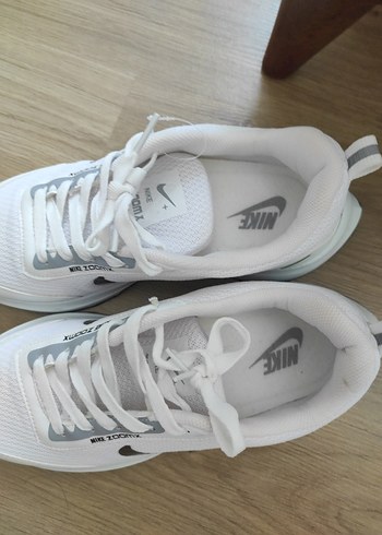 40 Beden Nike Beyaz Kadın Spor Ayakkabısı