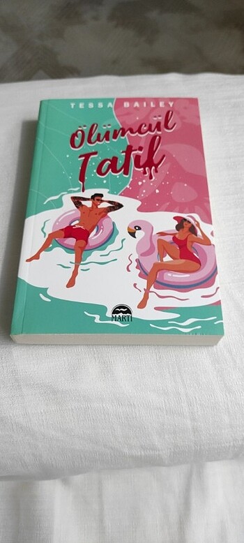 Ölümcül tatil Tesla Bailey 