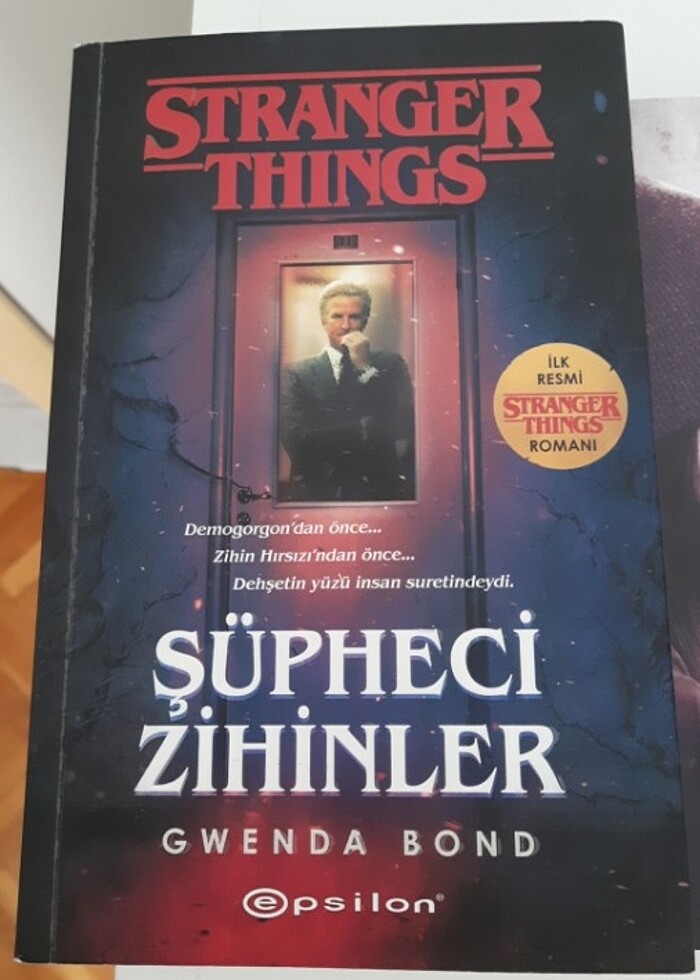 Stranger things jojo moyes kahraman tazeoğlu - Görsel 5