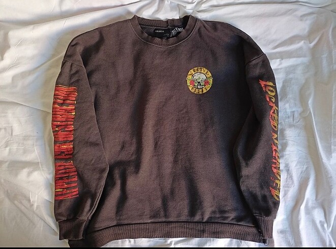 s Beden Guns and roses sweatshirt pull and bear