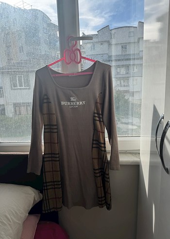 Burberry Baskılı Uzun Kollu Kadın elbisesi - Görsel 2