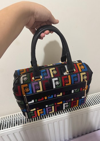 Desenli Deri Kadın Çanta Fermuarlı - Görsel 3