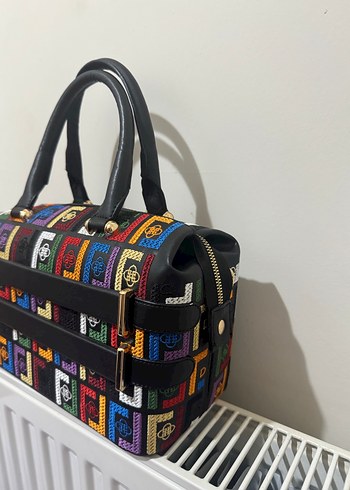 Desenli Deri Kadın Çanta Fermuarlı - Görsel 4