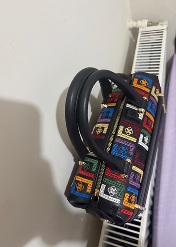 Desenli Deri Kadın Çanta Fermuarlı - Görsel 5