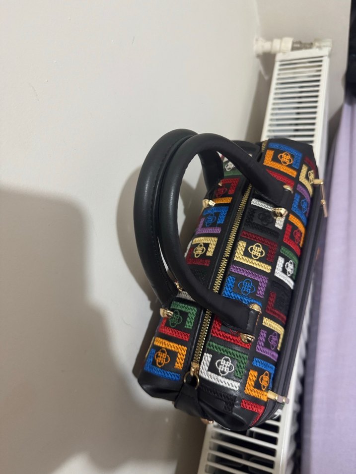 Desenli Deri Kadın Çanta Fermuarlı - Görsel 5